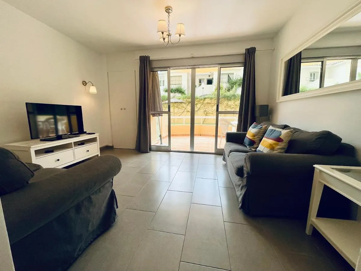 בנאלמדנה Apartamentos Orfeo Azul 