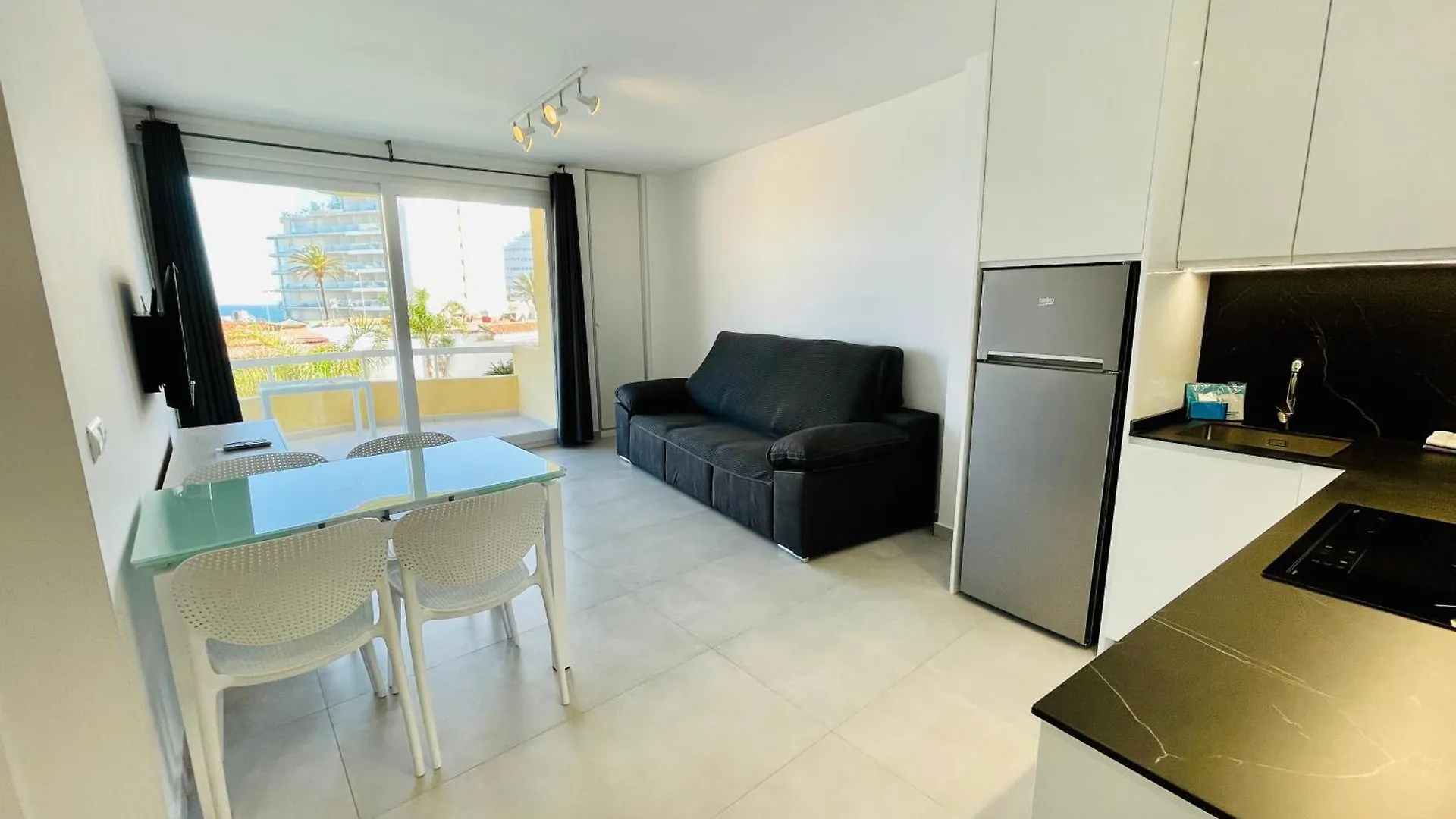 Apartamentos Orfeo Azul 