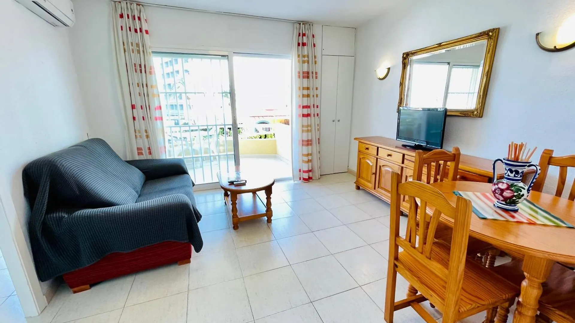 Apartamentos Orfeo Azul 